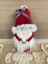 Load image into Gallery viewer, Gnomie - Santas
